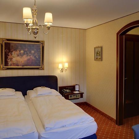Hotel Brauereigasthof Landwehr-Braeu Reichelshofen Ruang foto