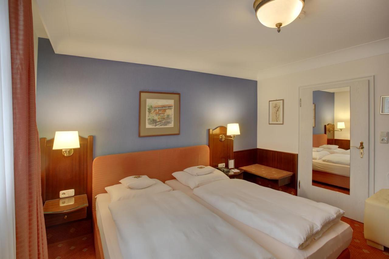 Hotel Brauereigasthof Landwehr-Braeu Reichelshofen Bagian luar foto