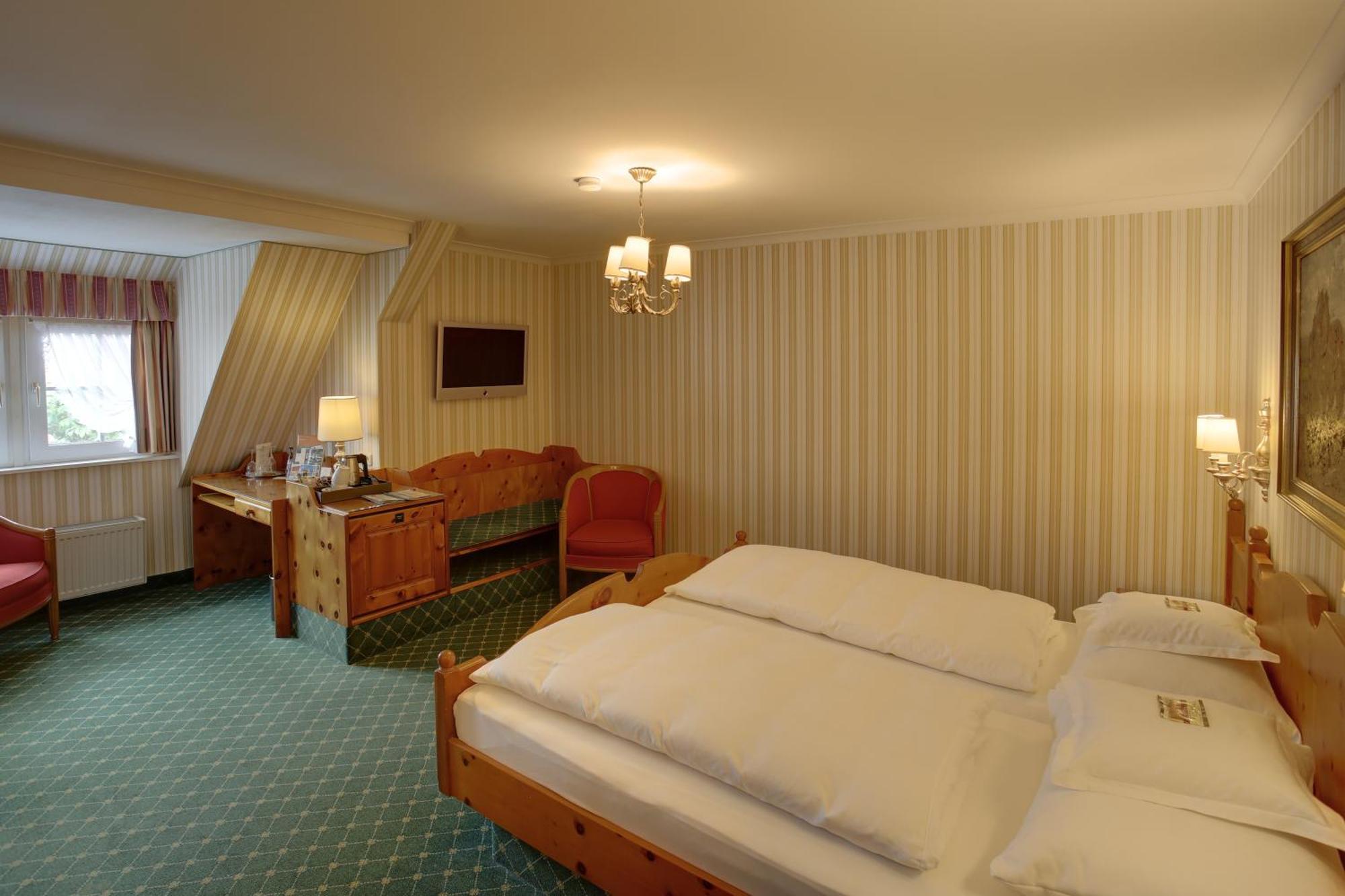 Hotel Brauereigasthof Landwehr-Braeu Reichelshofen Ruang foto