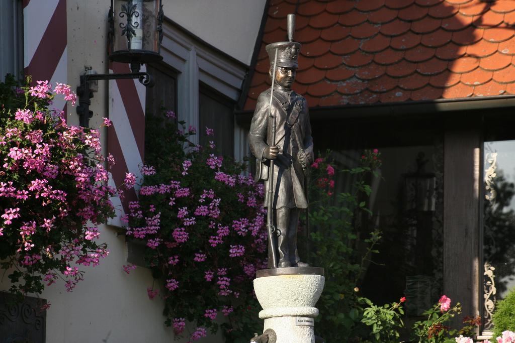 Hotel Brauereigasthof Landwehr-Braeu Reichelshofen Bagian luar foto