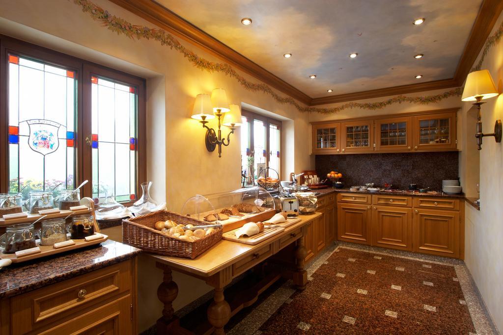 Hotel Brauereigasthof Landwehr-Braeu Reichelshofen Bagian luar foto