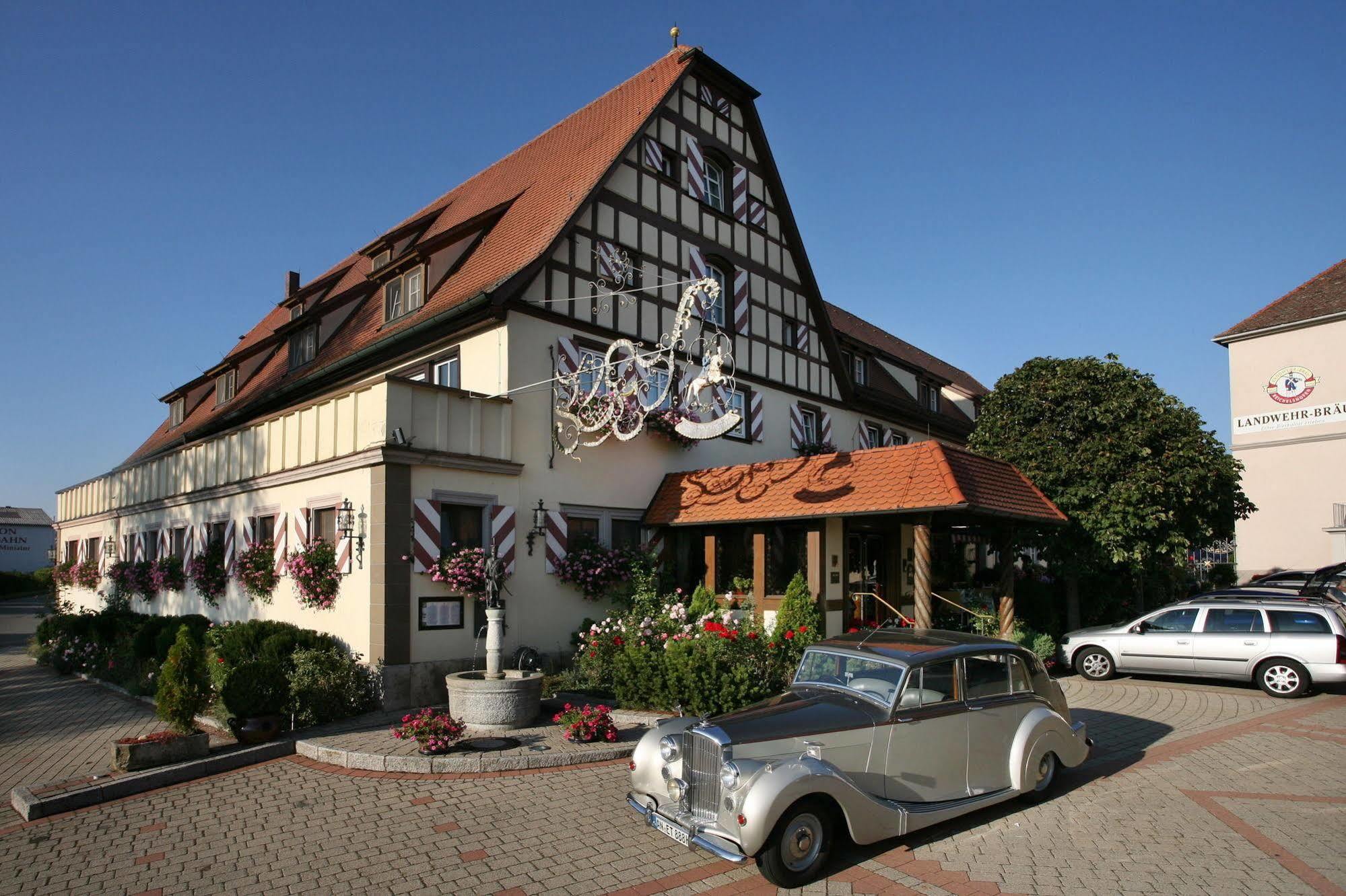 Hotel Brauereigasthof Landwehr-Braeu Reichelshofen Bagian luar foto