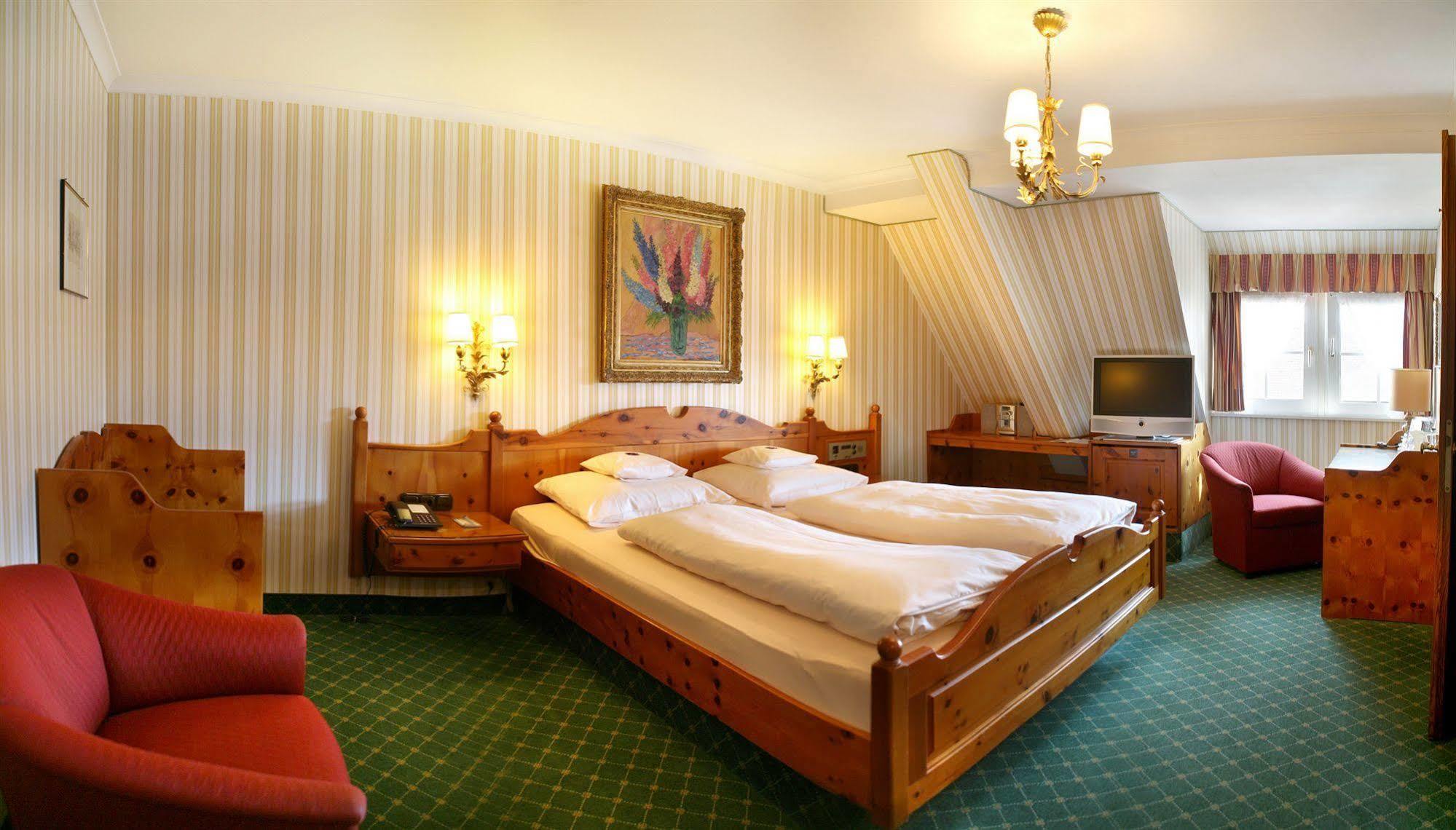 Hotel Brauereigasthof Landwehr-Braeu Reichelshofen Bagian luar foto