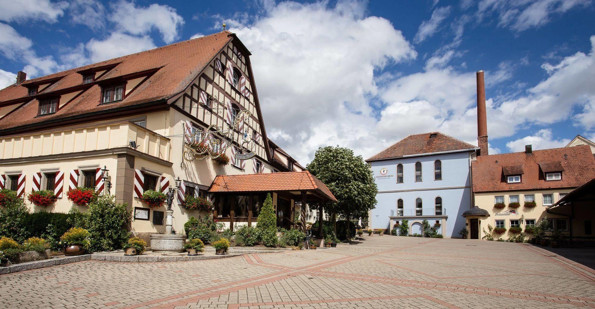 Hotel Brauereigasthof Landwehr-Braeu Reichelshofen Bagian luar foto